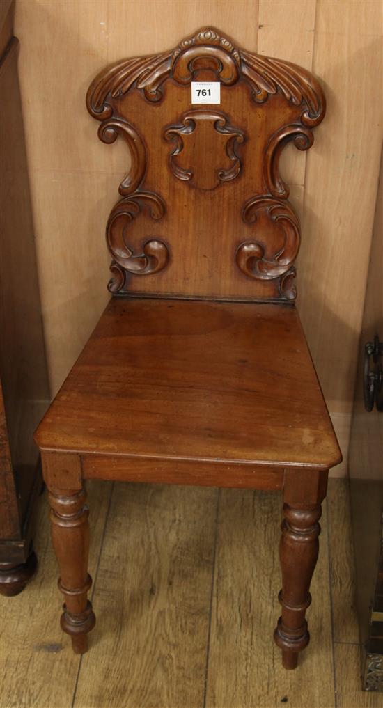 Hall chair